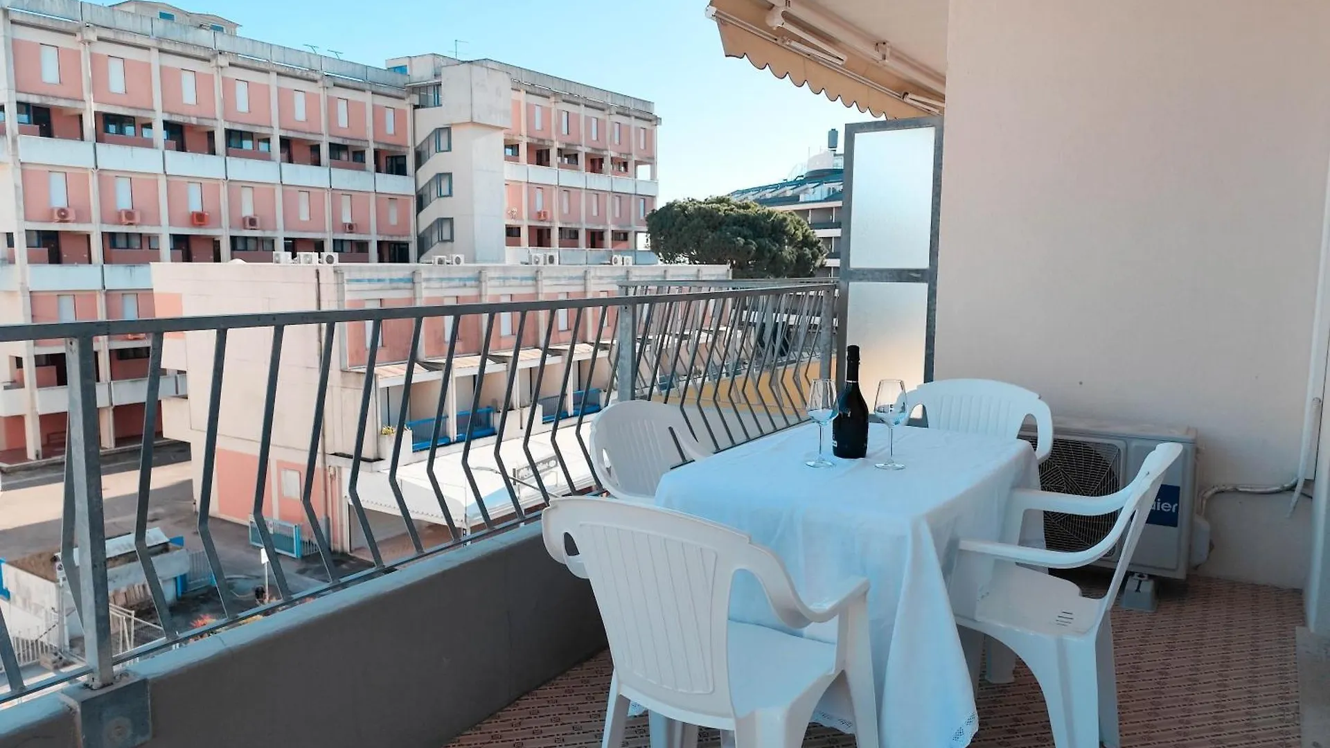 San Nichola'S Daire Lido di Jesolo 0*,  İtalya